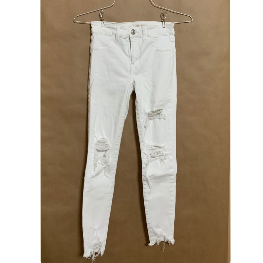 American Eagle - white ripped jeans